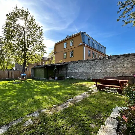 Garden Next To Telliskivi & Old Town شقة تالين